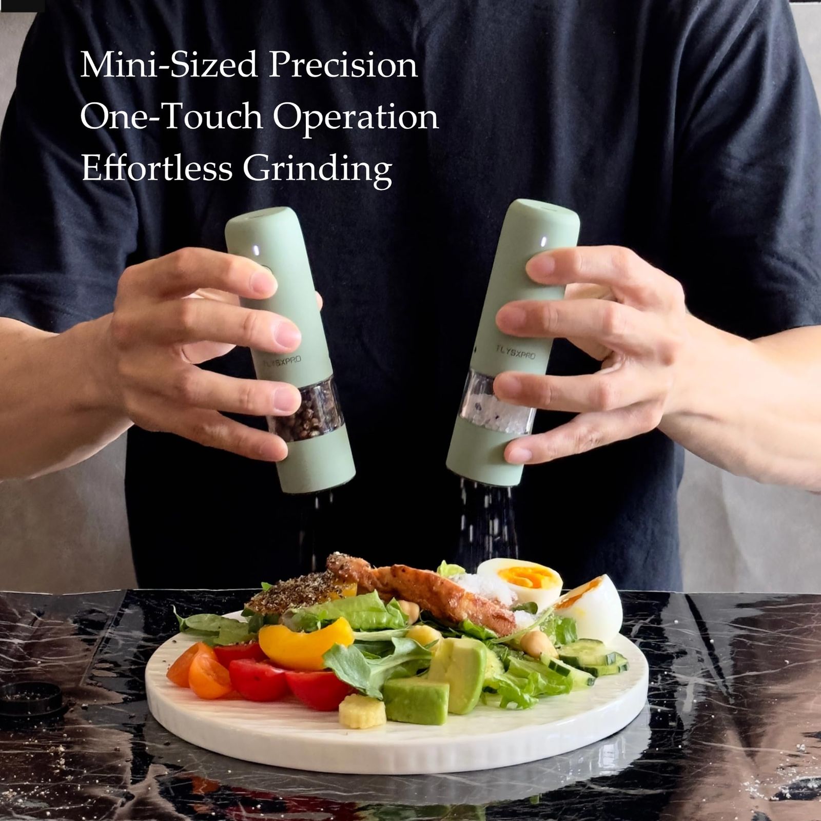 小型電動ミル ソルト - ペッパーグラインダーセット USB充電式 自動ペッパーミル 粗さ調節 電動ソルトシェーカー 片手操作 キッチン用 2個セット セージ