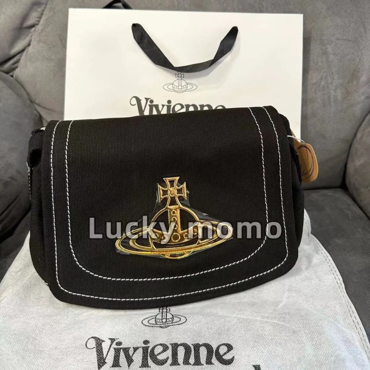 大人気 新品 Vivienne Westwood ヴィヴィアン ウエストウッド ロングショルダーバッグ 斜め掛け メッセンジャーバッグ 男女兼用 レディース ファッション エッジウェア ショルダーバッグ  ブラック