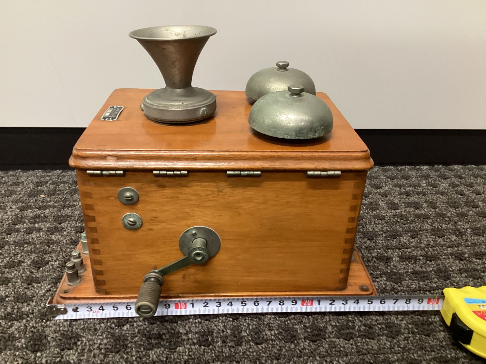 昭和レトロ デルビル磁石式壁掛電話機 昭和30年 ベル （電鈴）が鳴り