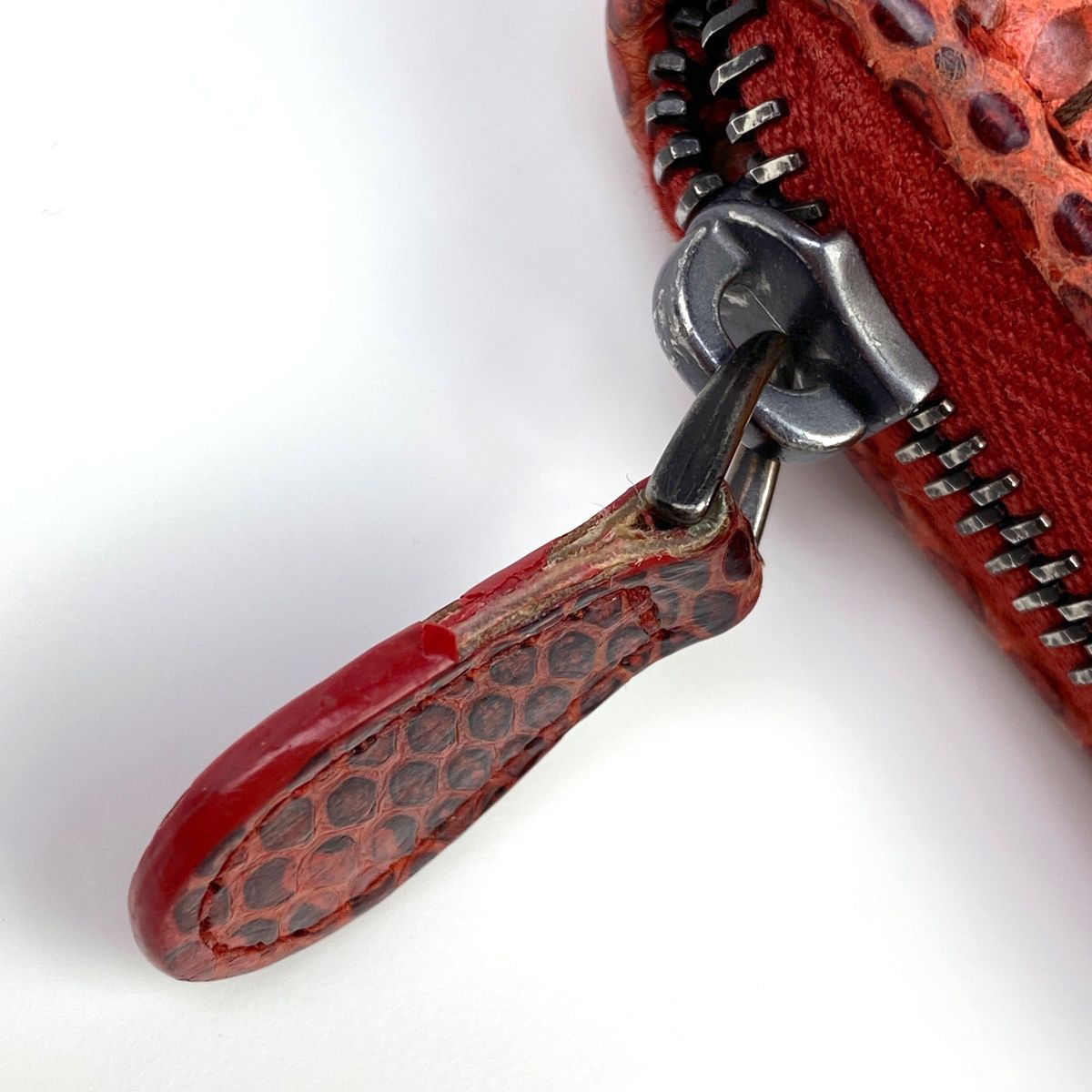 ボッテガヴェネタ 長財布 イントレ 編み込み レザー レッド ボッテガ