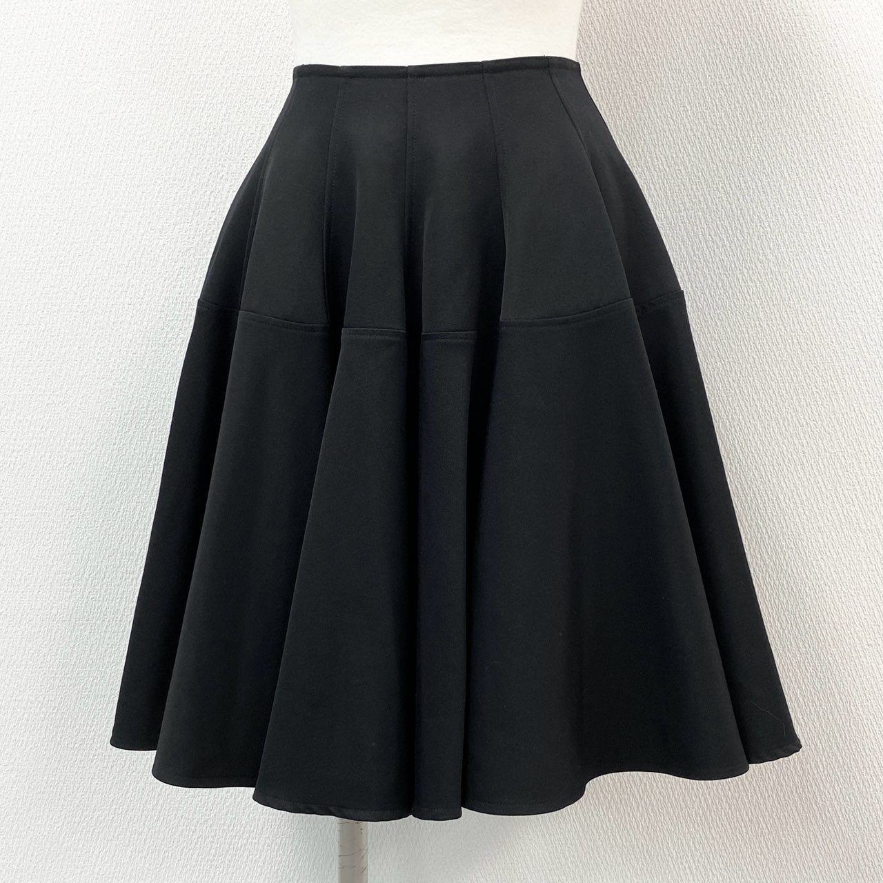 【未使用級】ALAIA アライア フレアスカート 膝丈 ネイビー 厚手 38 ALAIA アライア フレアースカート 38/S