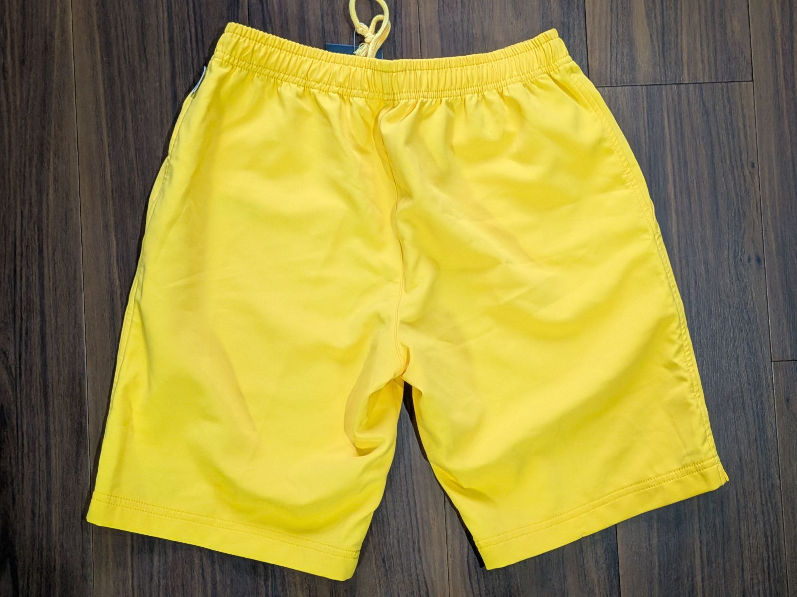 新品 YONEX ヨネックス ユニゲームパンツ ハーフパンツ イエロー