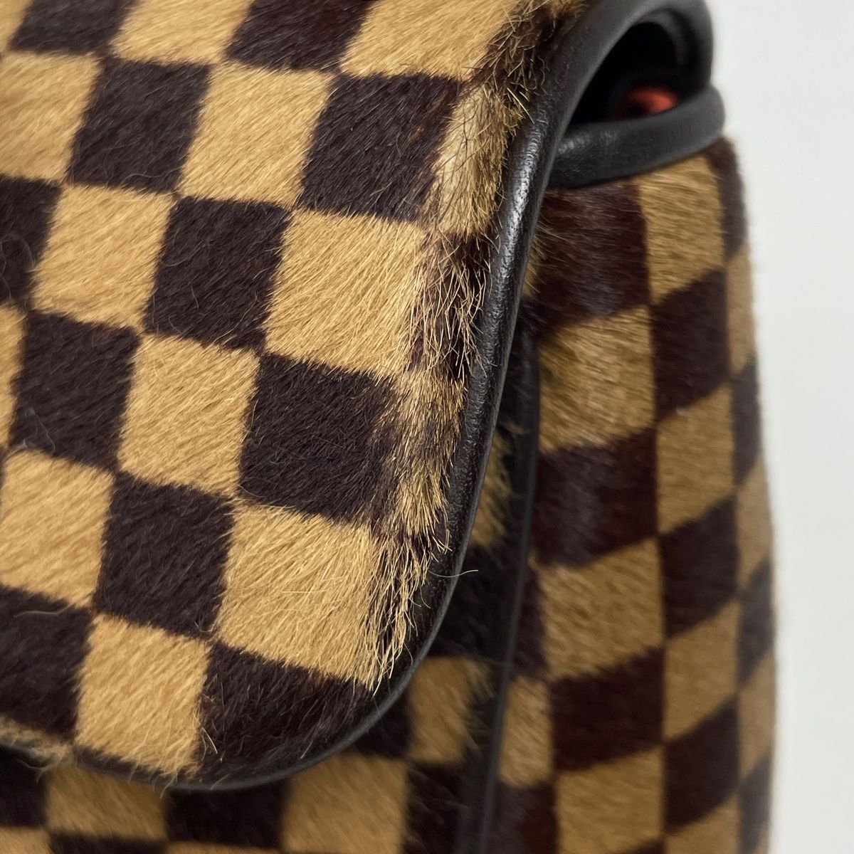 ルイ・ヴィトン Louis Vuitton ライオン ハラコ 手提げ ハンドバッグ 