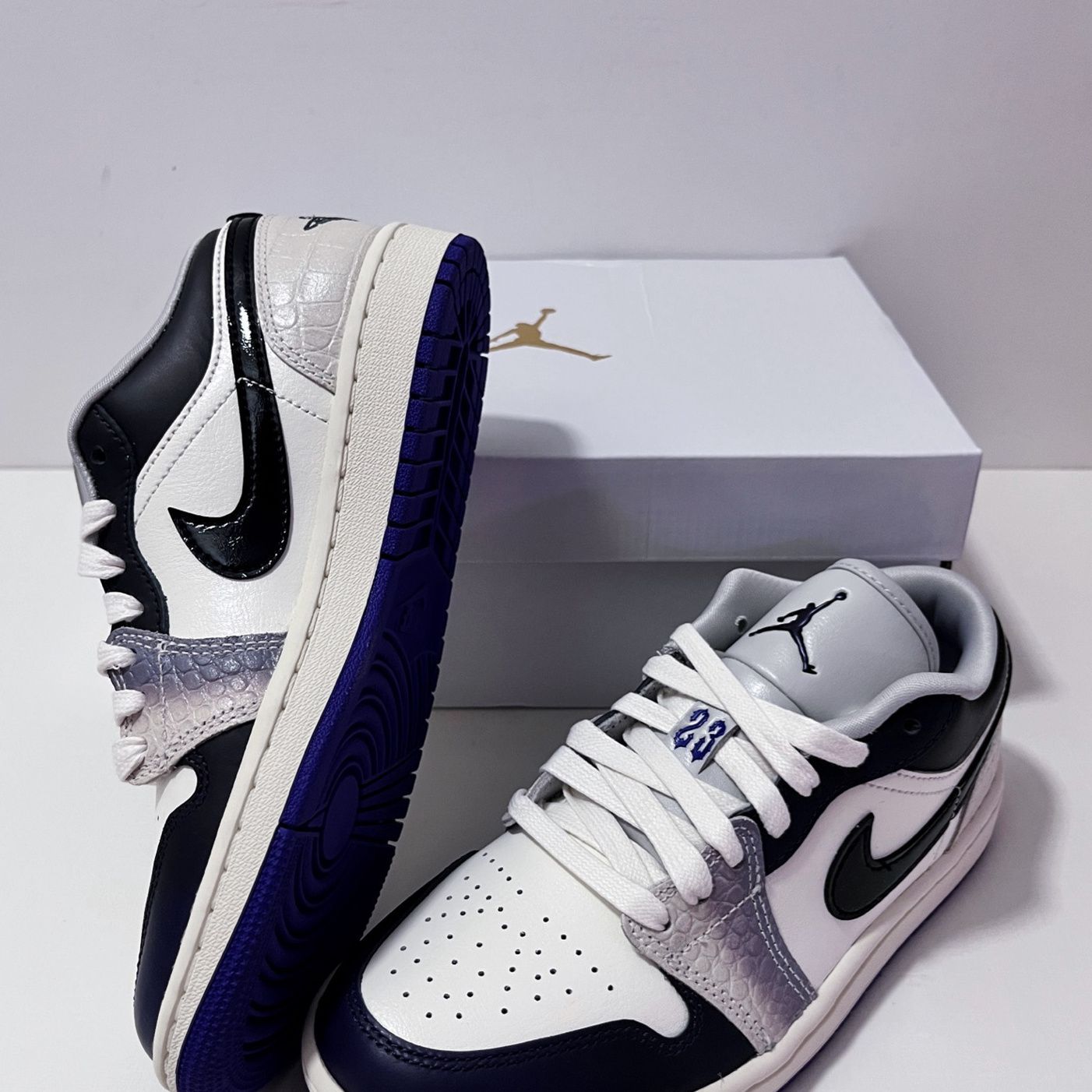 Jordan XDR バスケットボールシューズ ホワイト/グレー Nike バスケットボールシューズ ホワイト XDR Jordan XDR