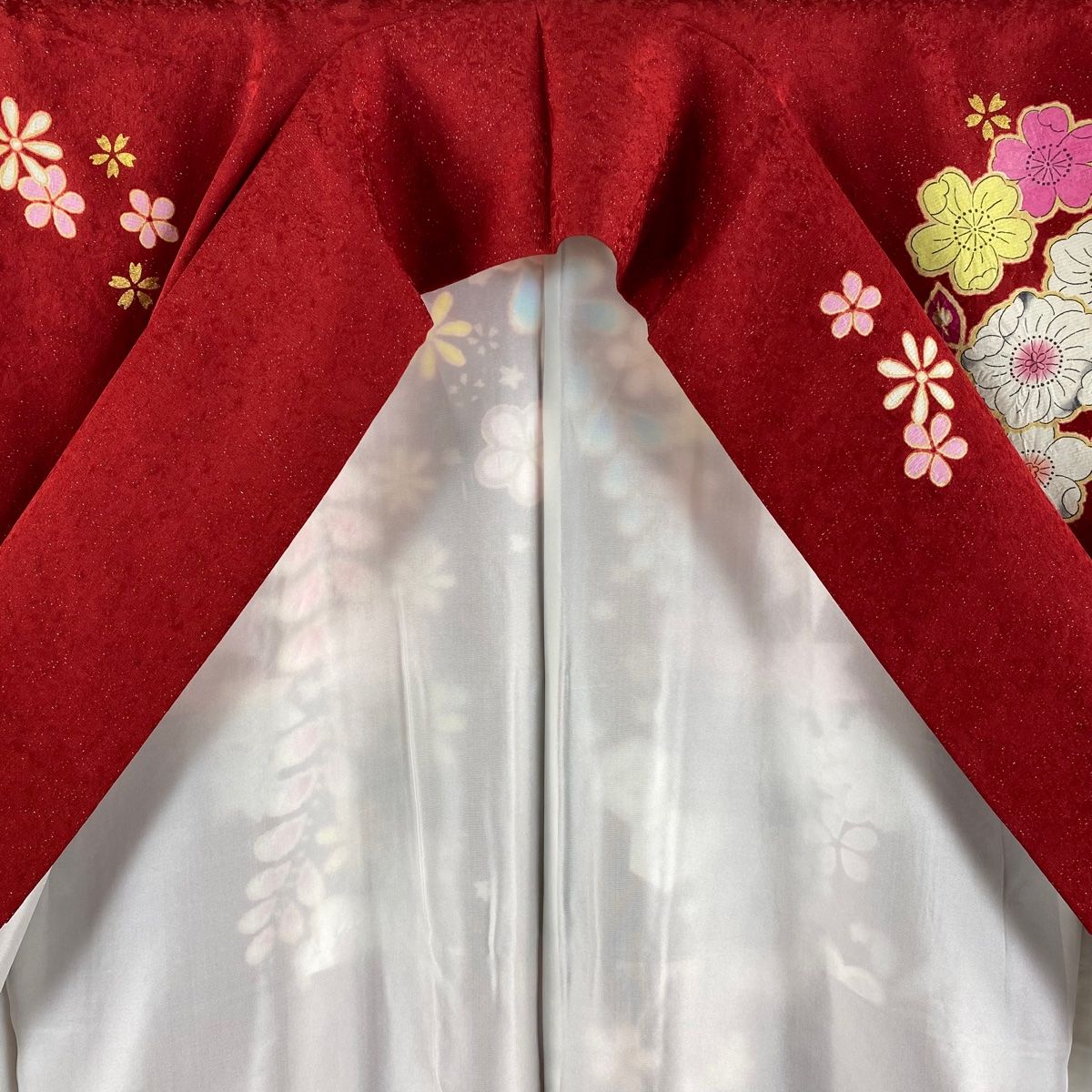 振袖 美品 名品 牡丹 草花 銀通し 金彩 赤 袷 振袖 身丈166cm 裄丈66cm M 袷 御所車 草花 銀通し 金銀彩 赤