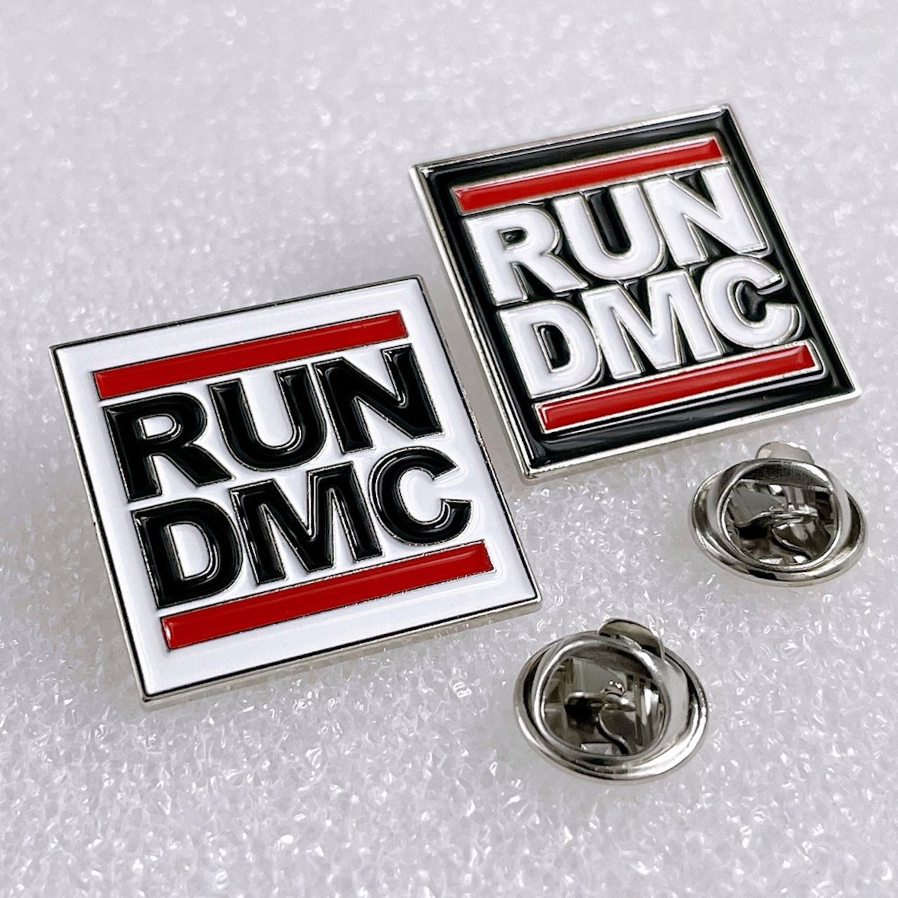 RUN DMC ラン・ディーエムシー ピンバッジ HIP HOP ヒップホップ RUN DMC ラン・ディーエムシー ピンバッジ HIP HOP ヒップホップ