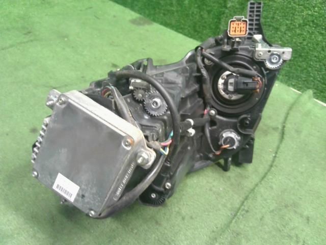 右ヘッドライト スタンレー