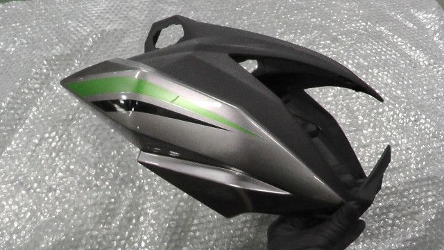 アッパーカウル 1745285218