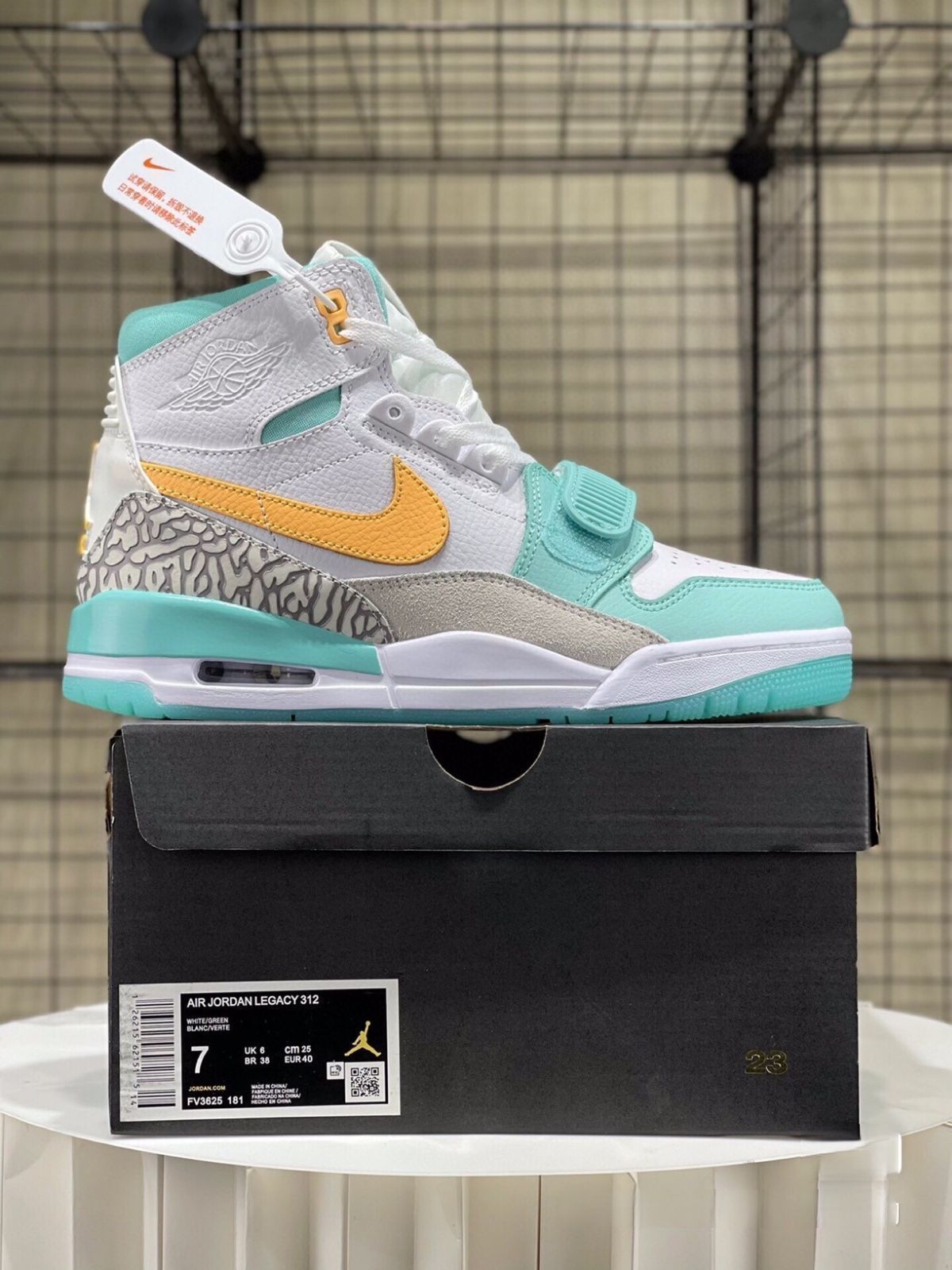 お値下げしました??即購入?? Nike Air Jordan legacy aj312 箱付