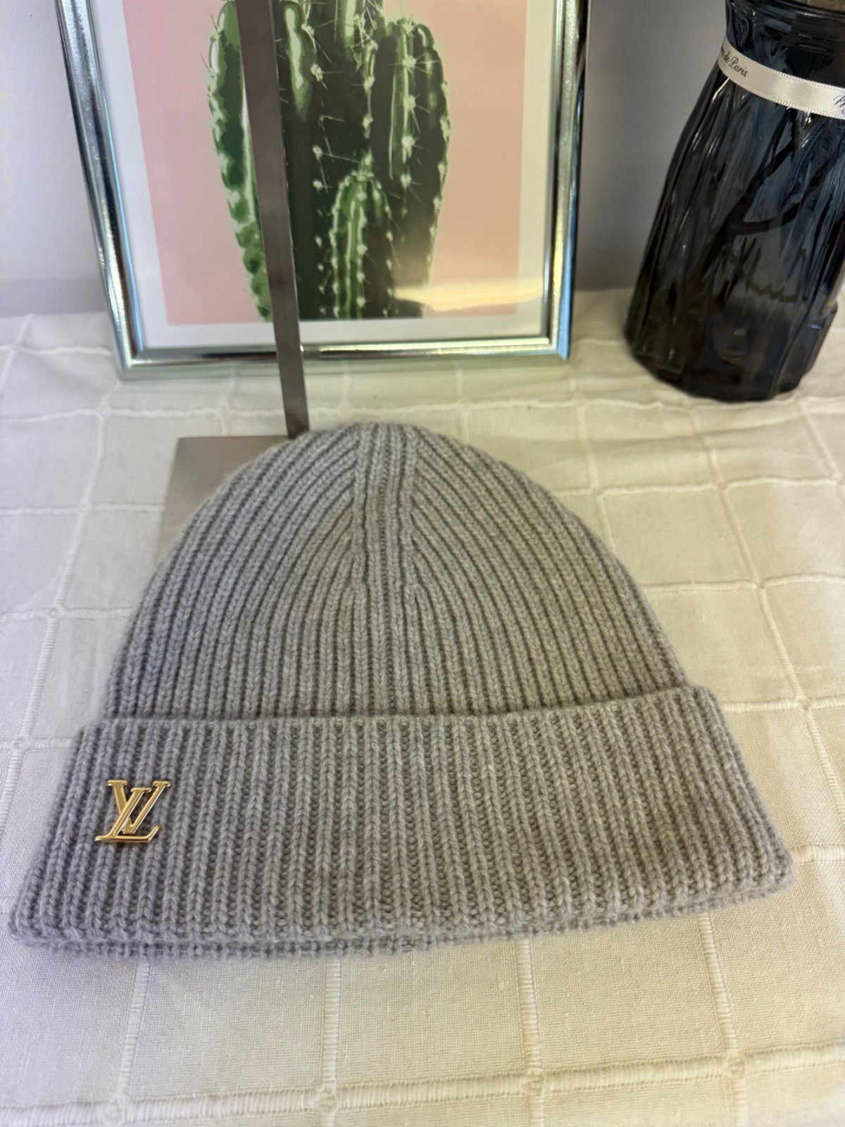 ルイヴィトン ニットキャップ レディース ビーニー LV スパーク ビーニー ニット帽 帽子 LOUIS VUITTON M78970 カシミヤ グレージュ ゴールド金具