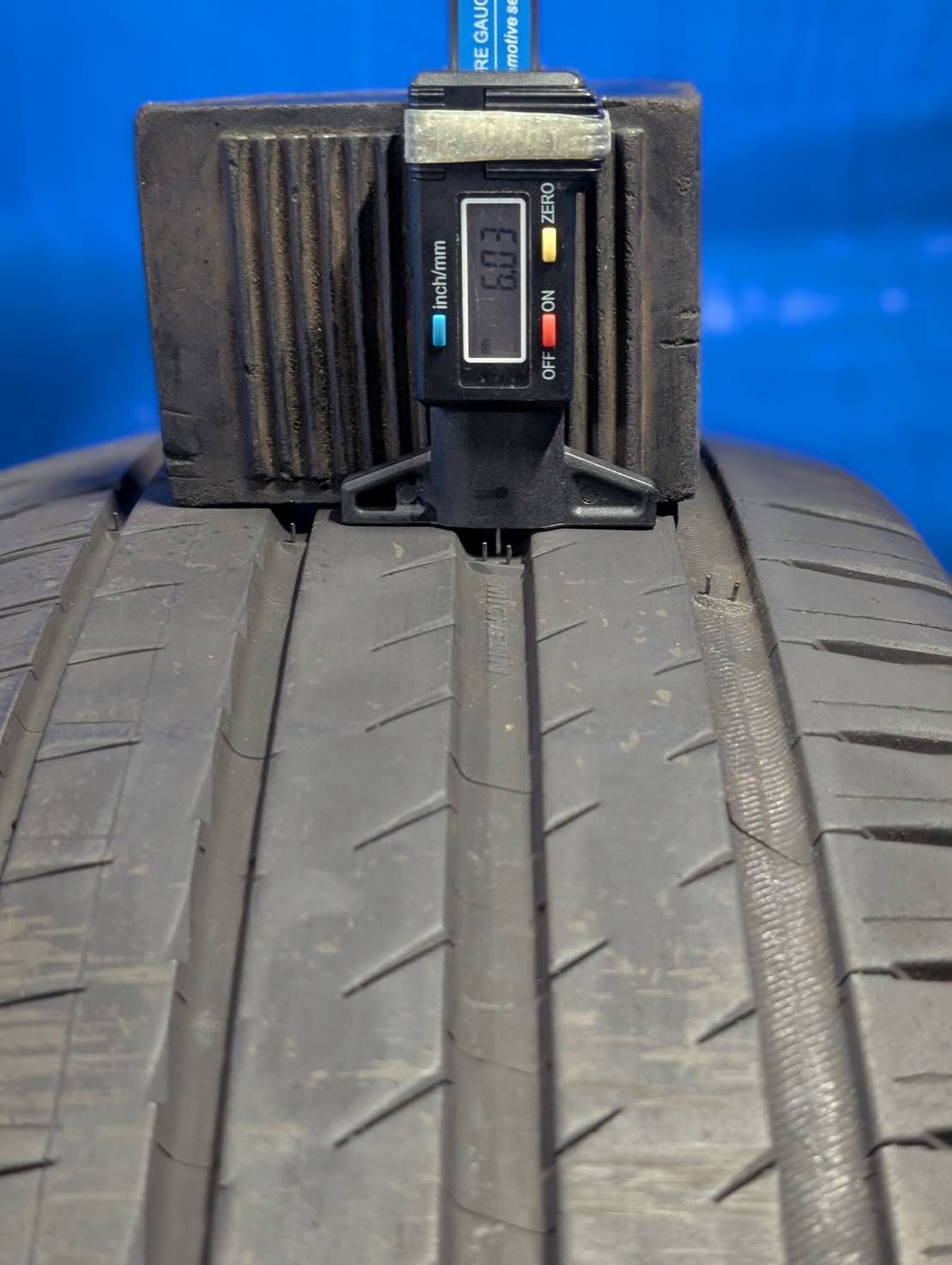 604002) 235/50R21 101W パイロットスポーツ4 SUV ミシュラン 2023年
