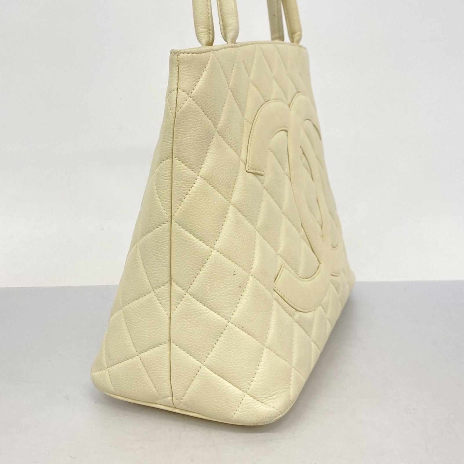 CHANEL　シャネル　 キャビアスキン 復刻トート　アイボリー シャネル(Chanel) シャネル トートバッグ 復刻トート キャビア
