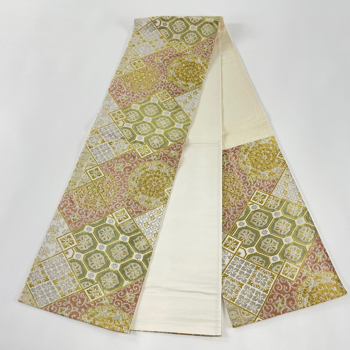 袋帯 美品 秀品 華文 花唐草 金銀糸 金色 六通 正絹 【中古