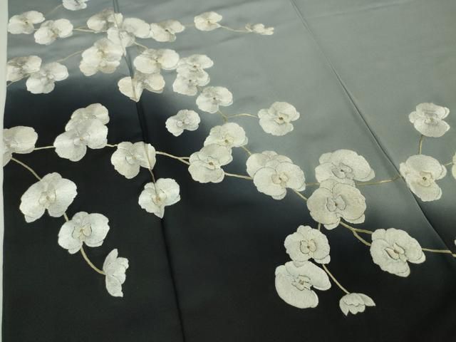 平和屋本店■極上　訪問着　総刺繍　手刺繍　胡蝶蘭　灰青色地　暈し染め　金糸　逸品　DZAA4947kh5 平和屋本店□極上 訪問着 総刺繍 手刺繍 胡蝶蘭 灰青色地 暈し染め