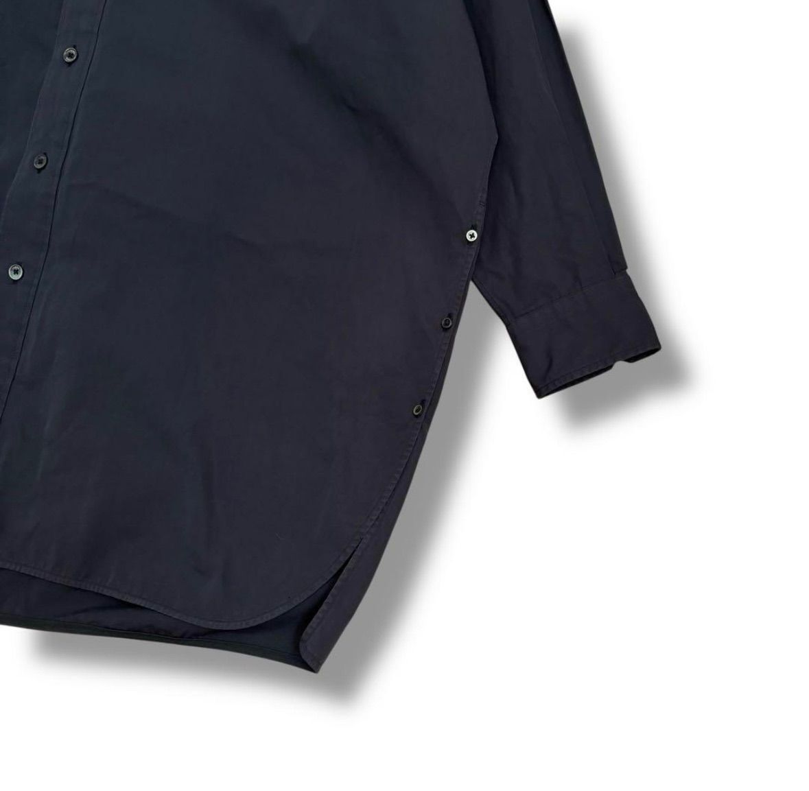 ラウンドサイドボタンオーバーシャツ