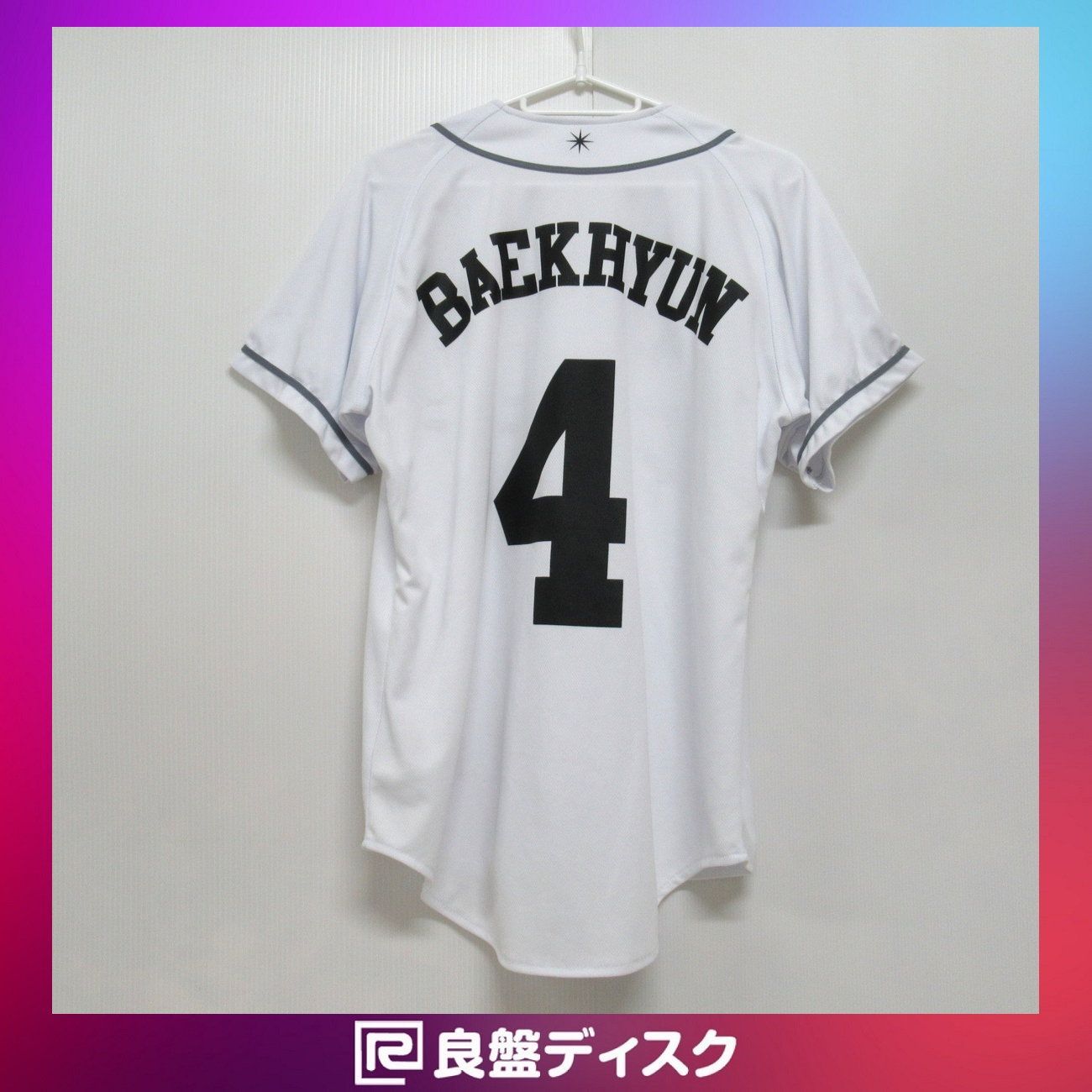 新品未使用未開封ですEXO BAEKHYUN ベッキョン　ユニフォーム　Mサイズ