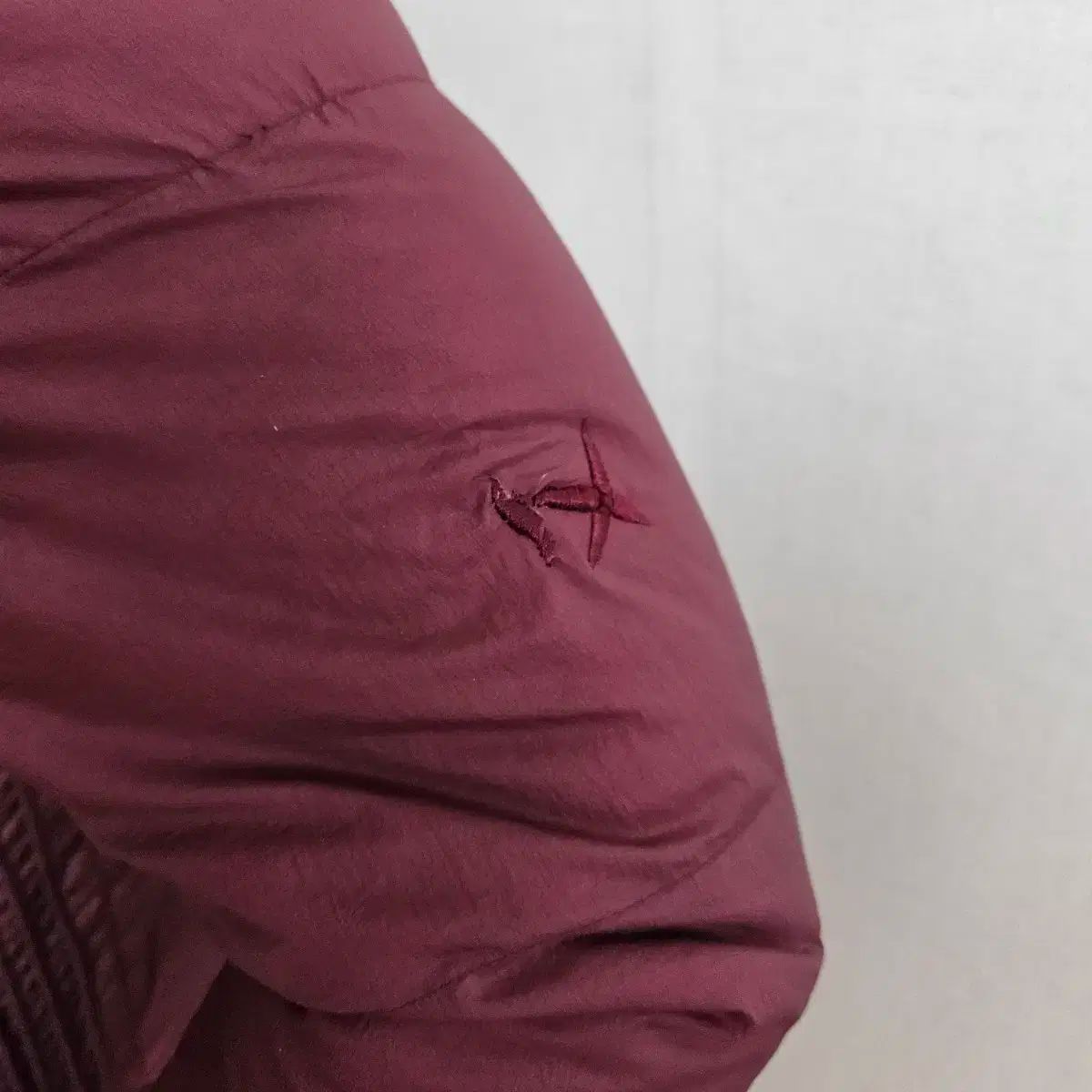 発送日は7です。 C.P. Company シー ピー カンパニー ダウン