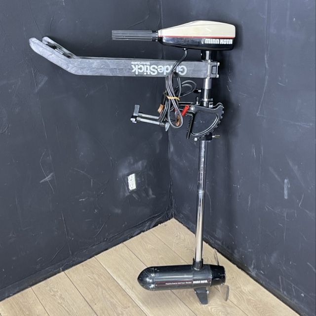 ミンコタ ハンドエレキ 【中古】 船外機 12V MINN KOTA 6528LBS Thrust 5speeds 約60x11x102cm  /57671 - メルカリ