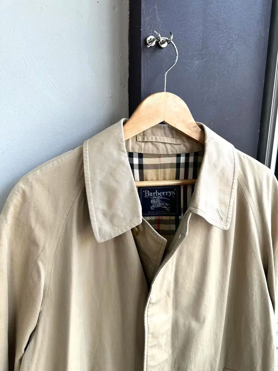 バーバリー ブライトン