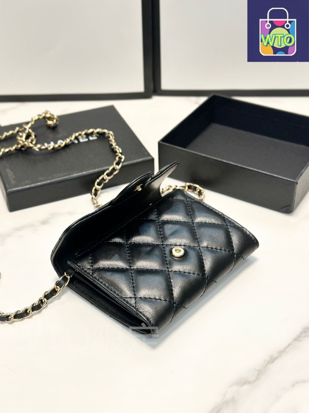 CHANELシャネル❤財布❤完売品❤美品 シャネル 二つ折り財布 レディース ブラック CHANEL AP3388
