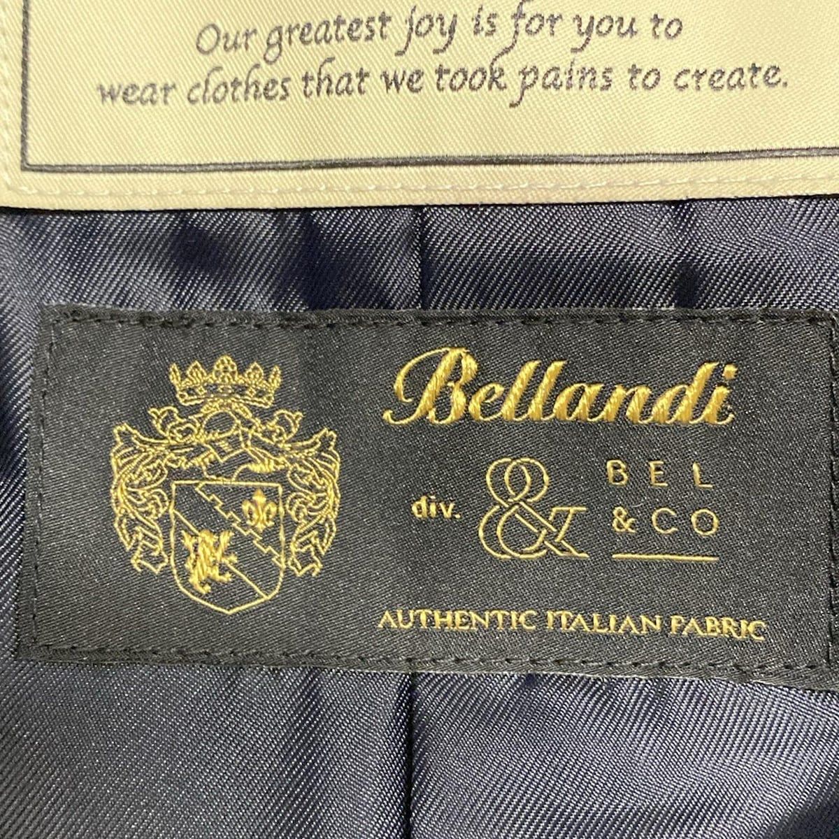 ダークネイビー