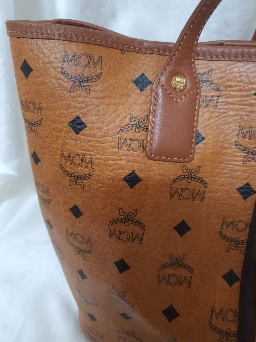 正規品 MCM エム シー エム ヴィセトス