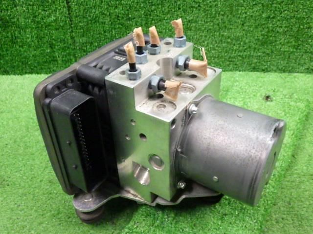 アウディ A6 DBA-4GCHVS ABSアクチュエーター LS9R 4G0907379M 9111