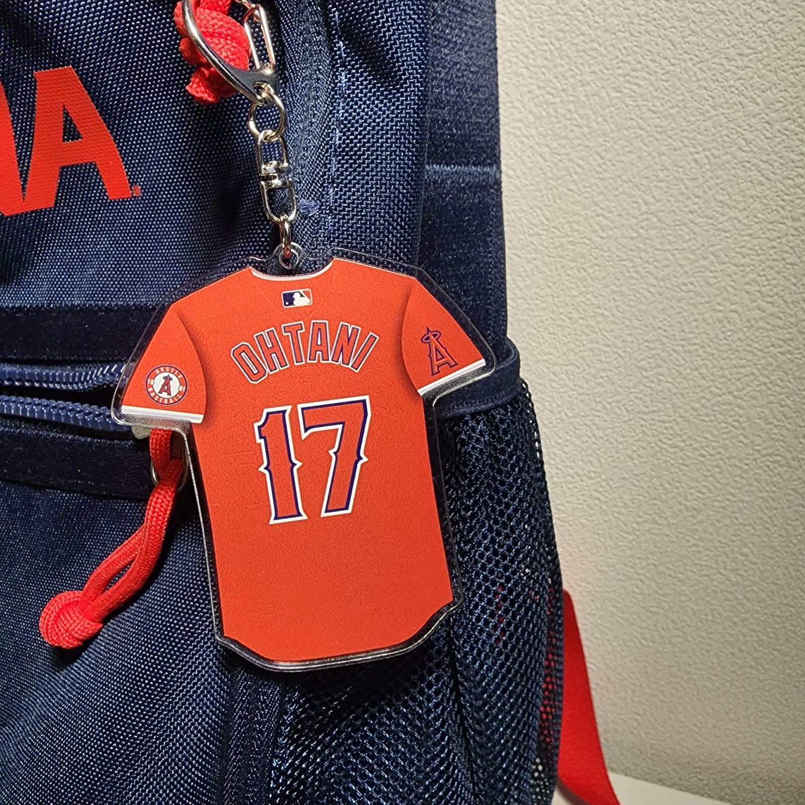 新品 MLB ロサンゼルス・エンゼルス 野球 ユニフォームキーホルダー