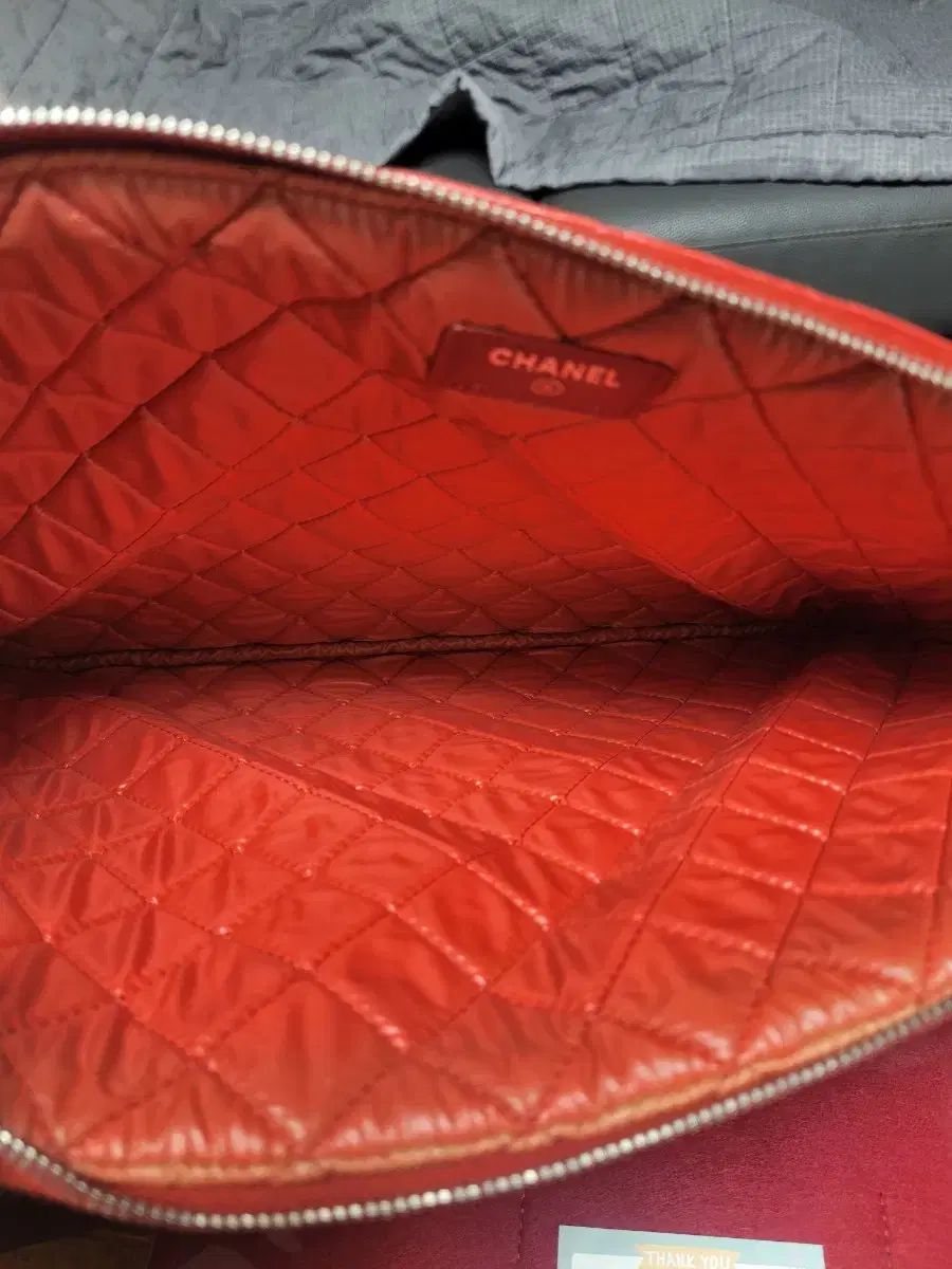 シャネル レッド キルティング クラッチバッグ 正規品 インナー サービス