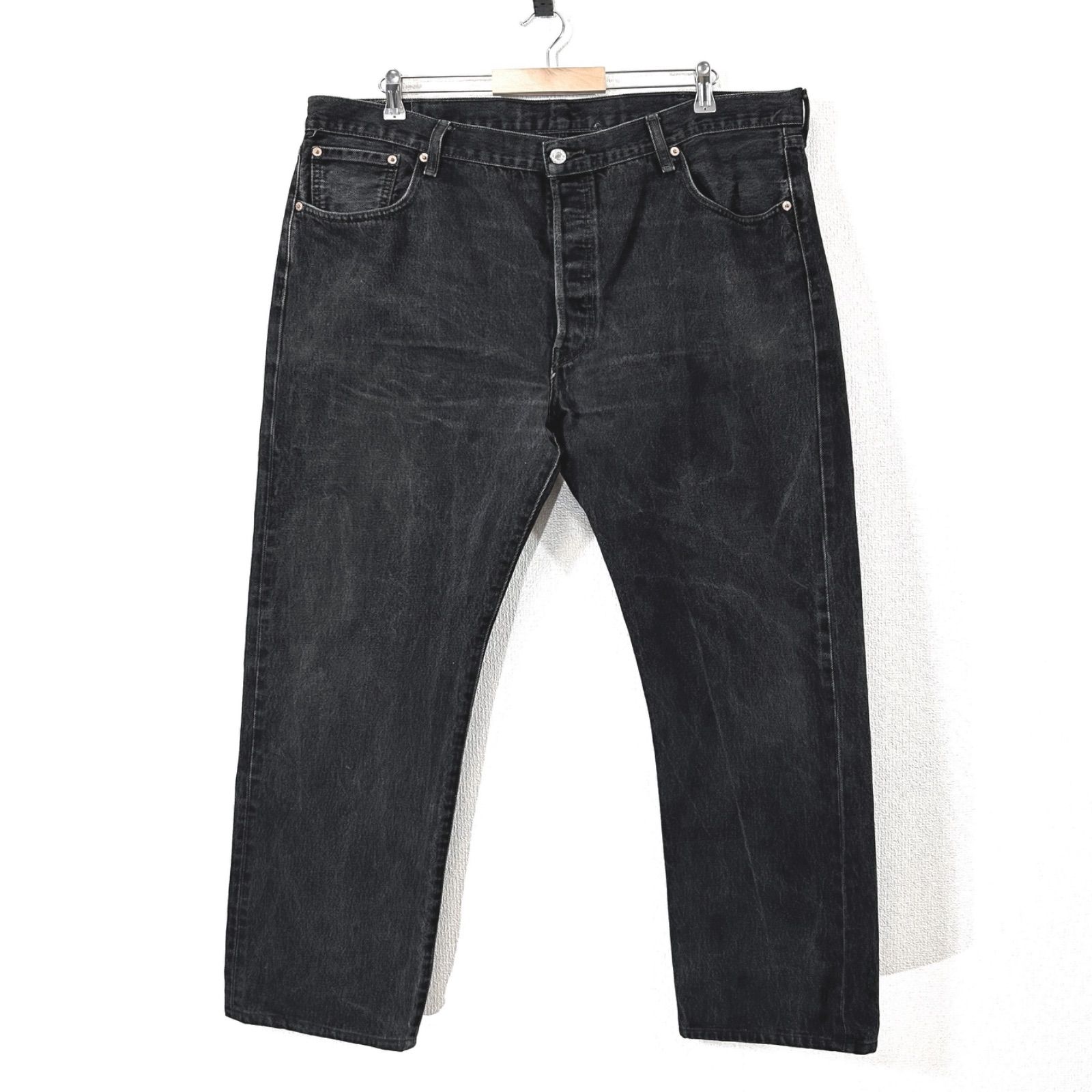 リーバイス501ブラックデニムパンツLEVI’S弱ヒゲw42大きいサイズバギーパッチロゴ 太ワイドストレート黒USAアメリカ古着