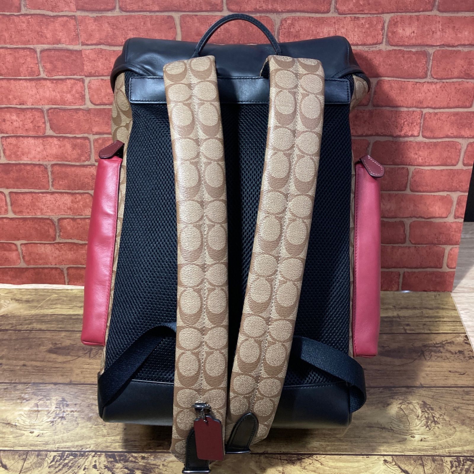 COACH シグネチャー レンジャーバックパック しんどい PVCレザーF87860 