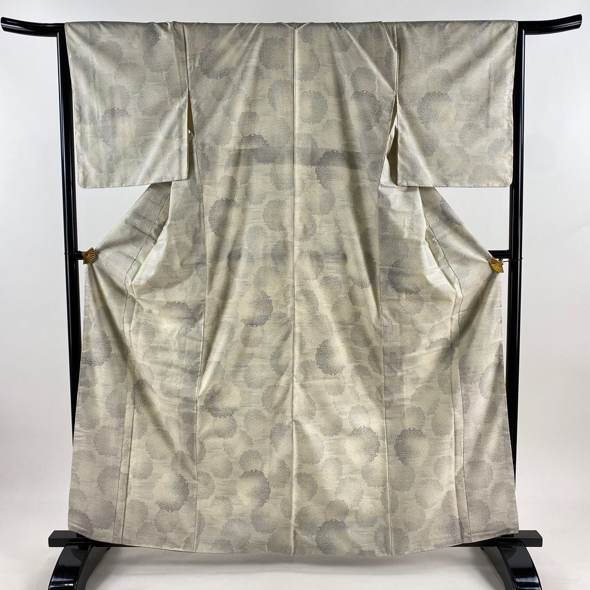 紬 身丈162cm 裄丈65cm M 袷 雪輪 霞 クリーム 正絹 秀品