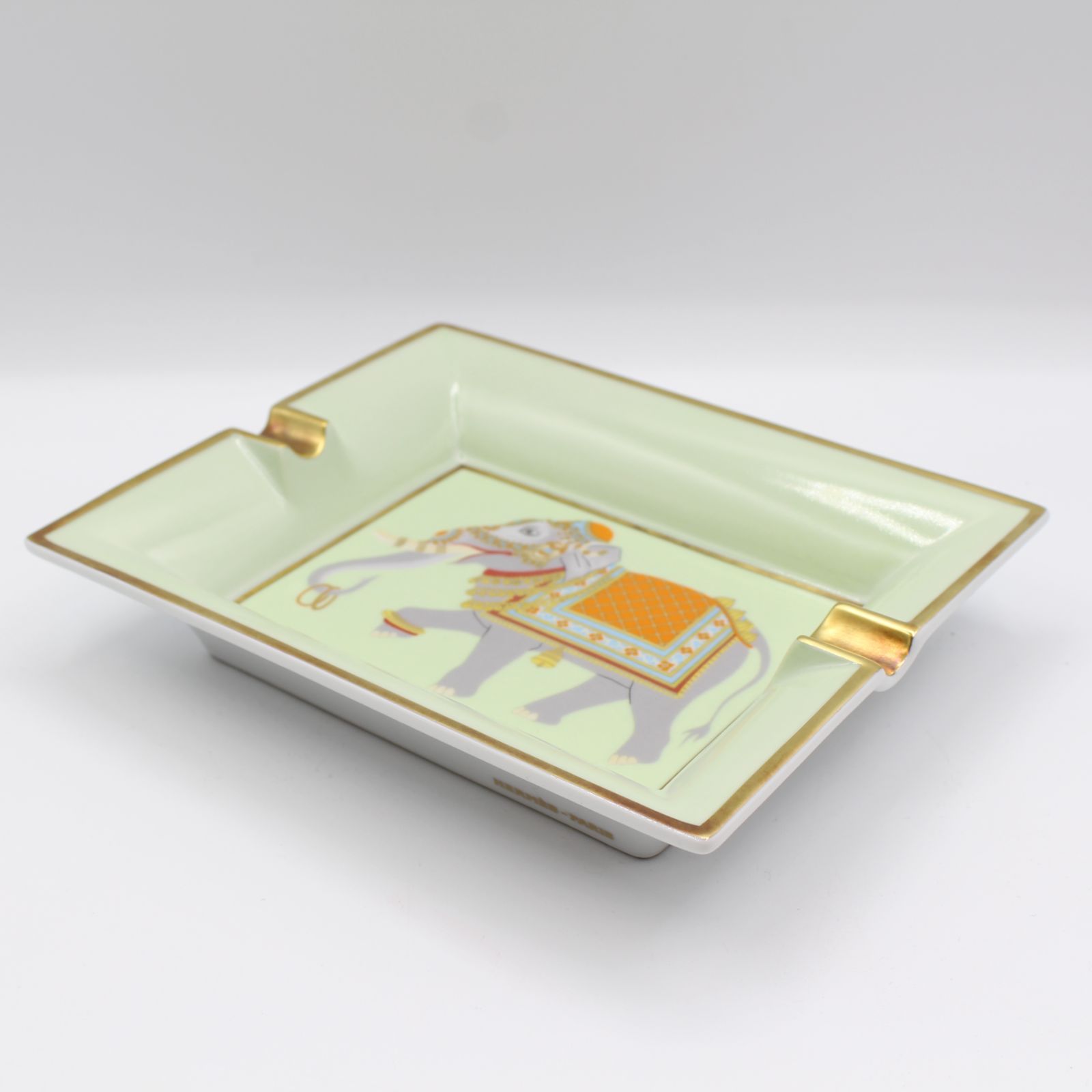 131)HERMES エルメス エレファント 象 アッシュトレイ 灰皿 陶器