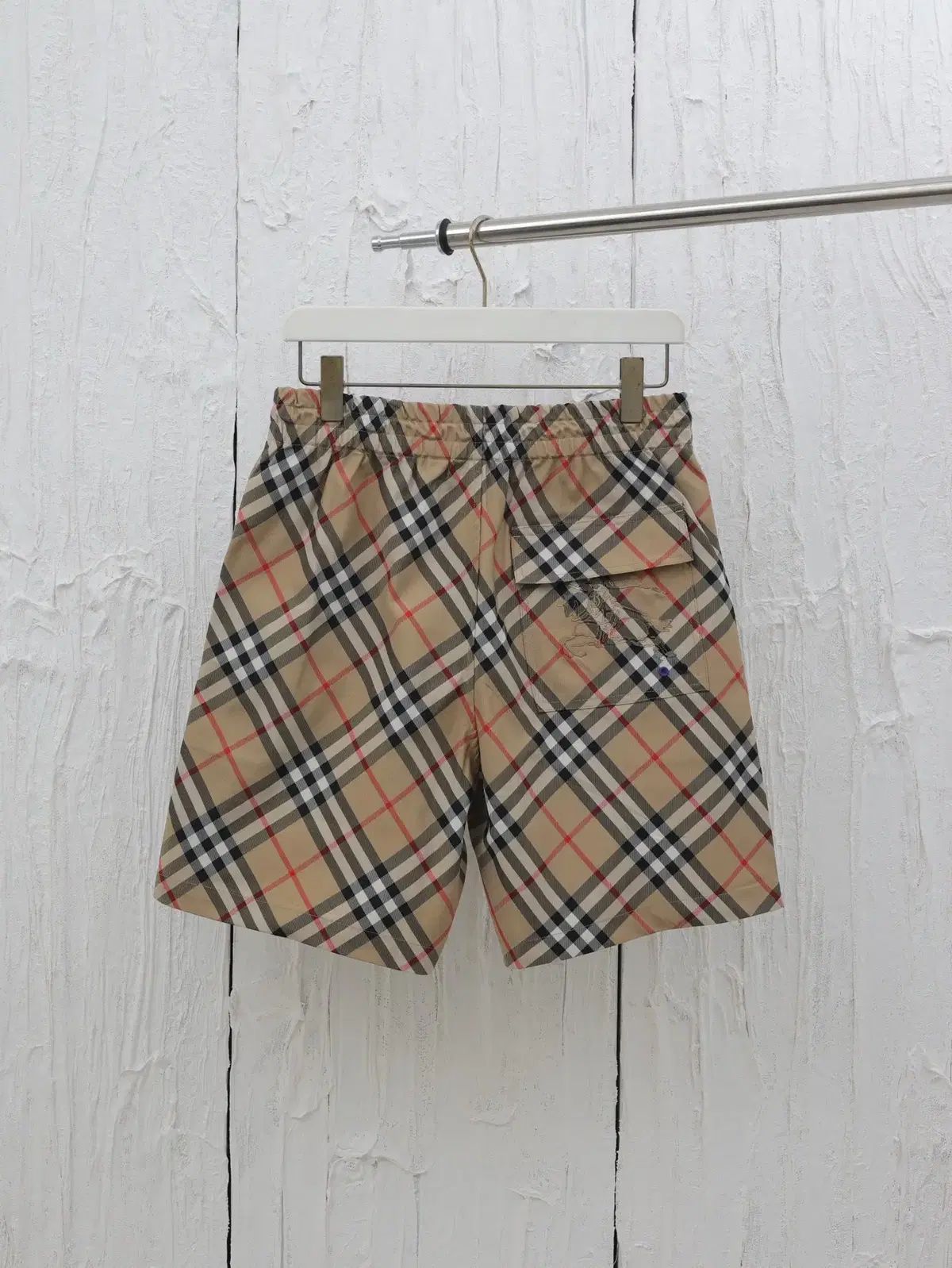 新品未使用　Burberry's　ノバチェック　ショートパンツ　シルク　Mサイズ BURBERRY(バーバリー ) ノヴァ チェック シルク ショートパンツ