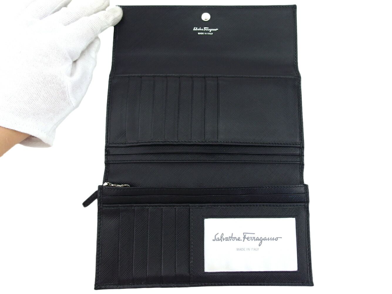 サルヴァトーレフェラガモ Salvatore Ferragamo 長財布 ヴァラ