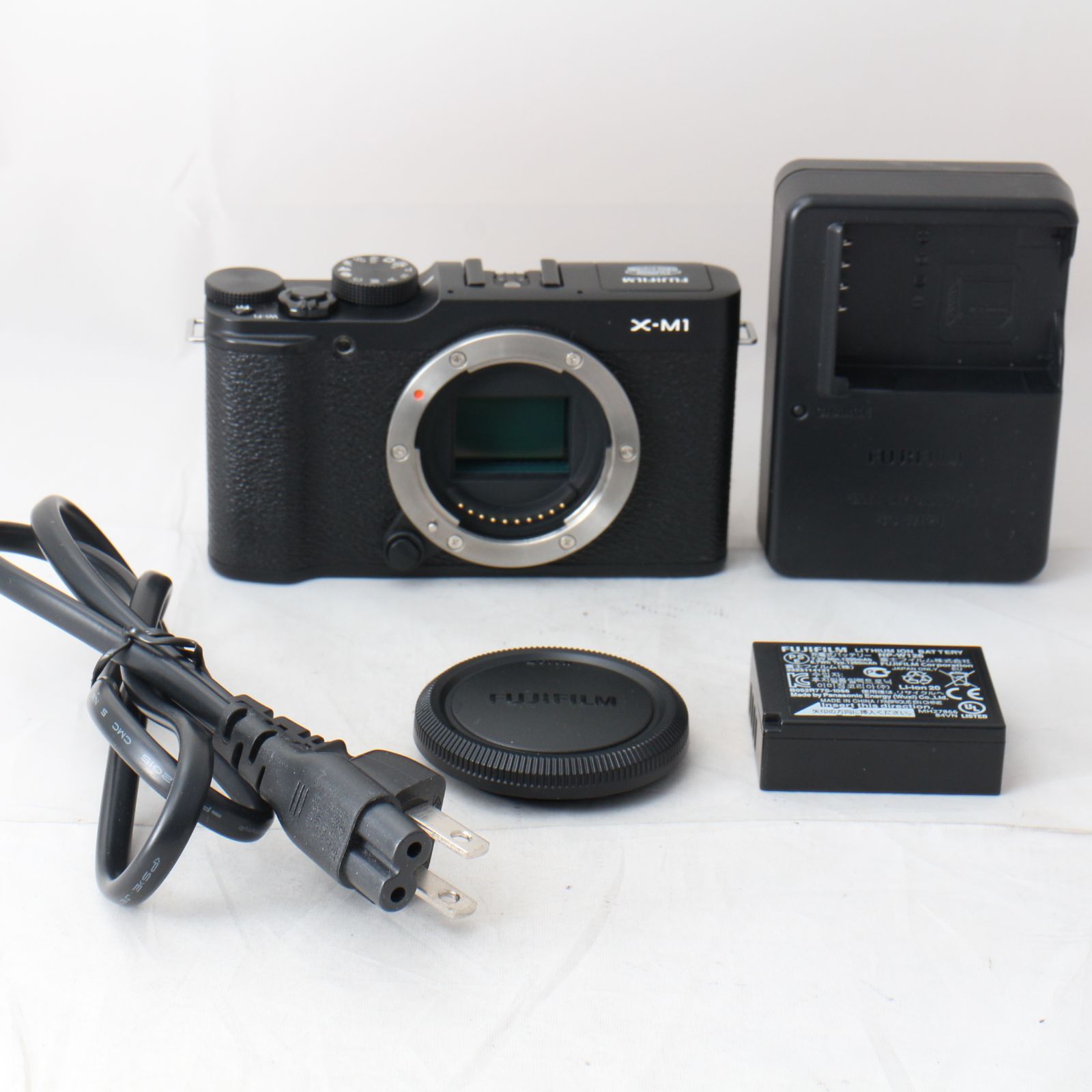 ☆良品☆ FUJIFILM 富士フィルム ミラーレス一眼カメラ X-M1 ボディ 1630万画素APS-C ブラック #6716 - メルカリ