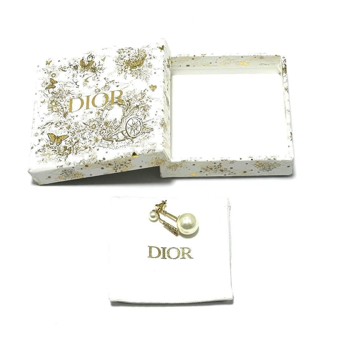 Dior ピアス　イニシャル　C　ABCDior トライバル　片耳 イニシャルA】ディオール MyABC DIOR トライバル シングル ピアス