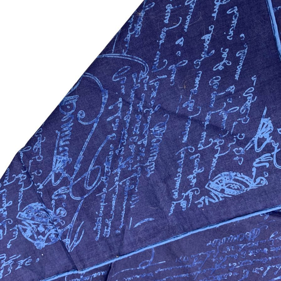 ベルルッティ ハンカチ カリグラフィ柄 ブルー系 コットン