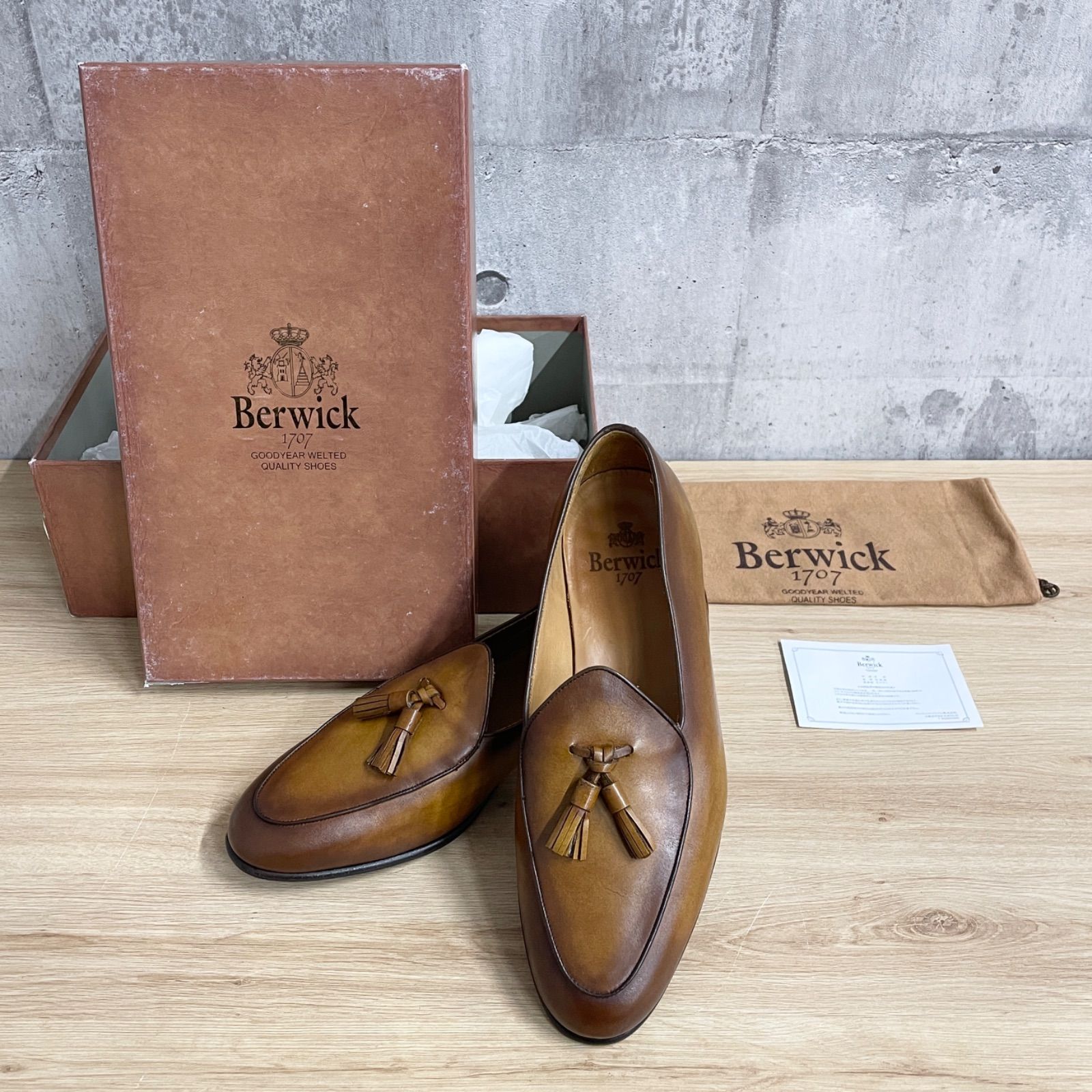 Berwick 8491 ダークブラウン タッセルローファー Berwick タッセルローファー ブラウン バーウィック タッセル