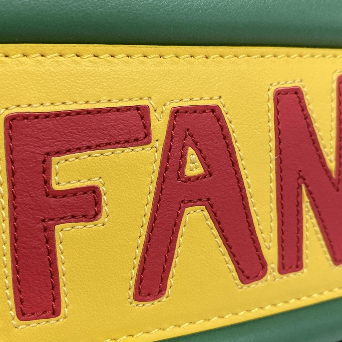 7N0078 カーキ×マルチ