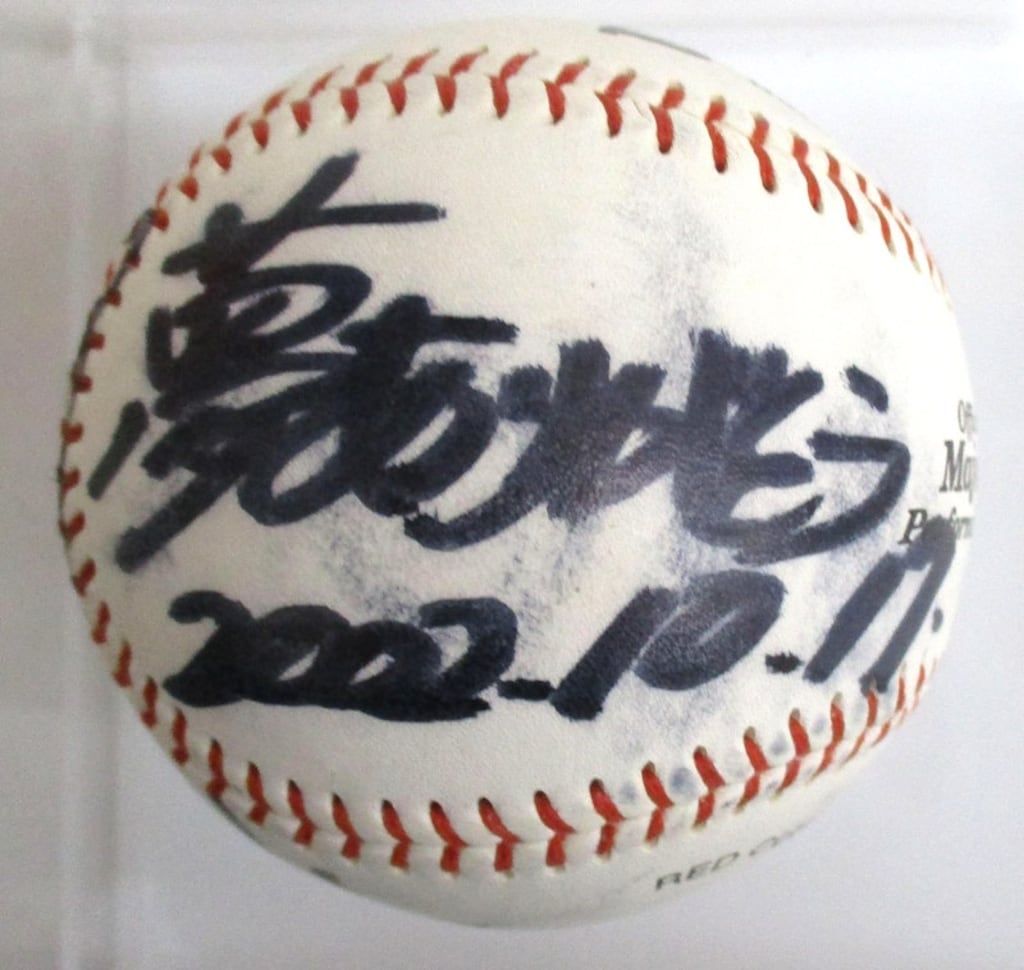 池山隆寛　ヤクルトスワローズ 引退記念サインボール ヤクルトスワローズ 池山隆寛 引退記念直筆サインボール - メルカリ