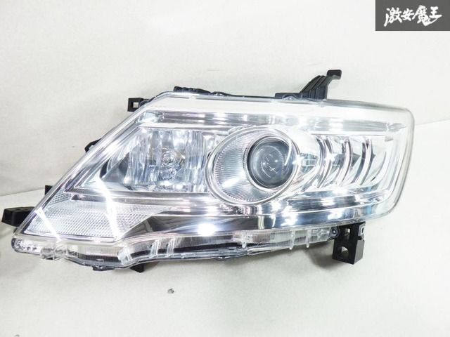 セレナ 純正 後期 日産) ⁄ SERENA⁄C25⁄CC25⁄CNC25⁄NC25 セレナ (Nissan /
