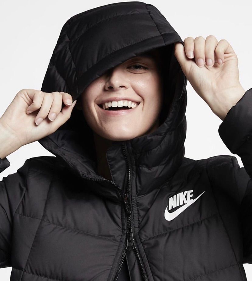 定価17600円 NIKE ナイキ レディース　ダウンジャケット ダウンフィル