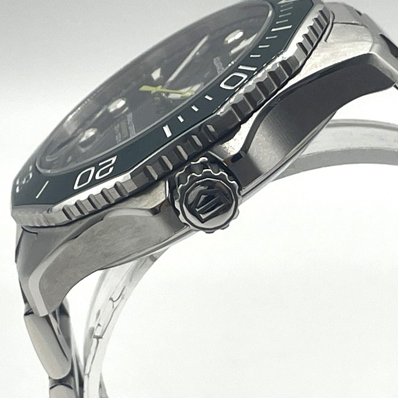 TAG HEUER タグホイヤー アクアレーサー プロフェッショナル300 WBP 5116 BA 0013 グリーン 文字盤 保証書付 稼働品 腕時計 メンズ 006335