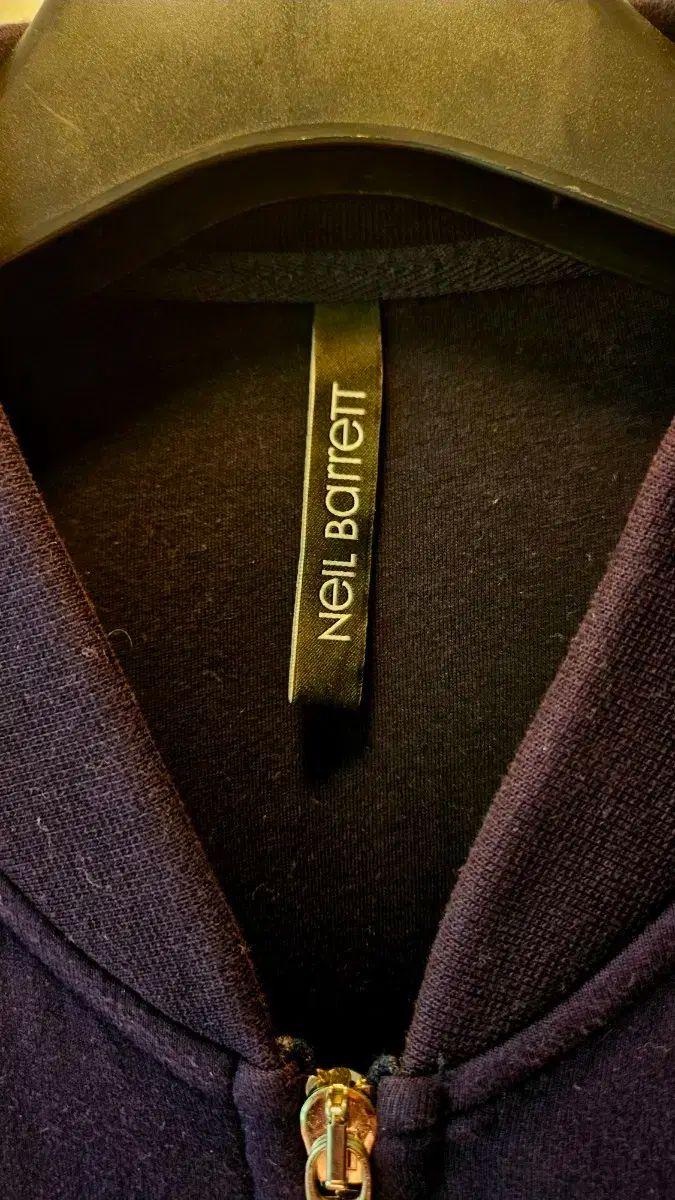 ジオメトリック ジップアップ