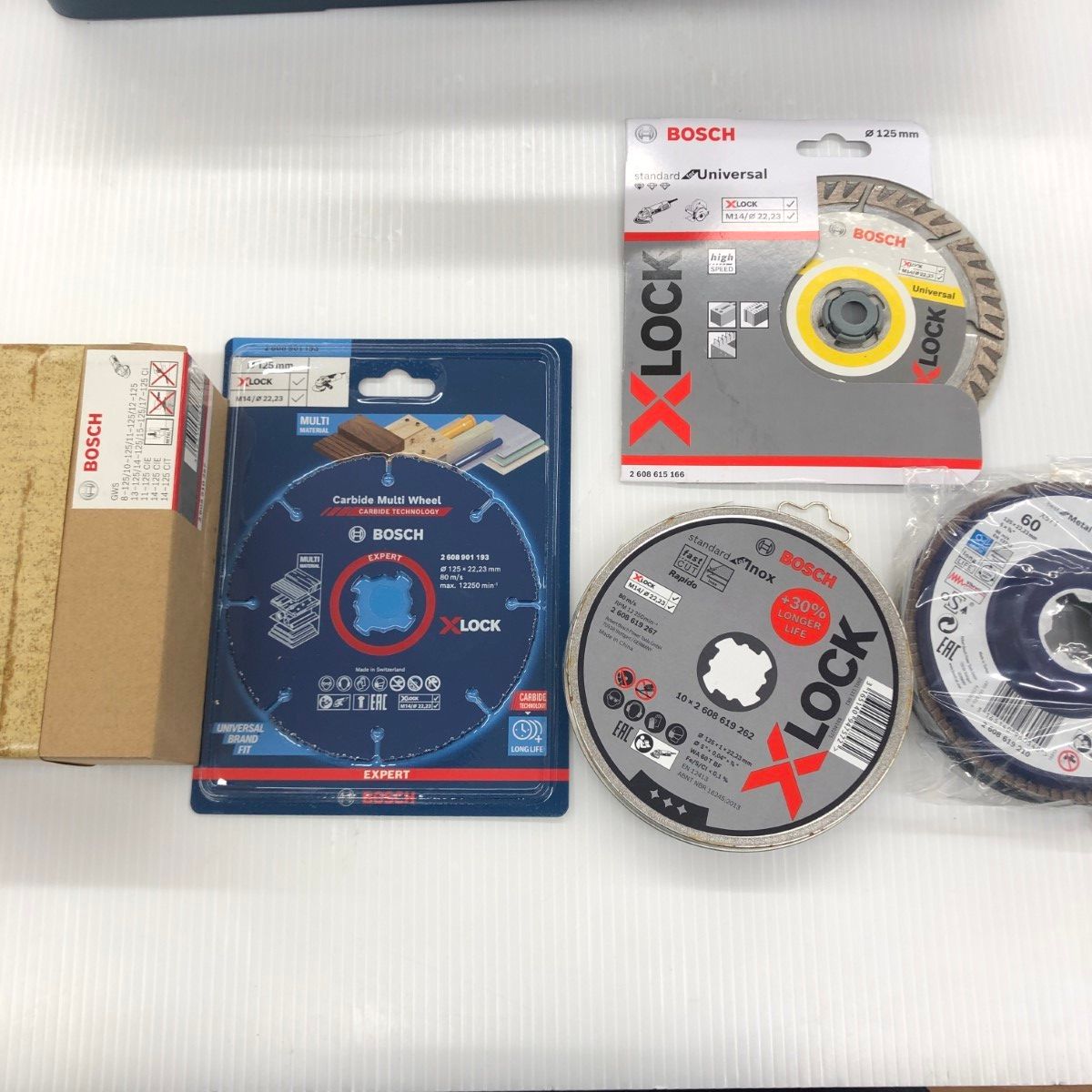 ДД【未使用】BOSCH ボッシュ ディスクグラインダー 未使用品(S) コードレス式 18v 先端工具付きセット GWX18V-15SC5J 未使用 ДД【未使用】BOSCH ボッシュ ディスクグラインダー 未使用品(S