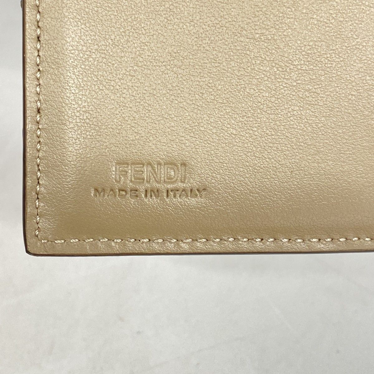 5ic3691 フェンディ