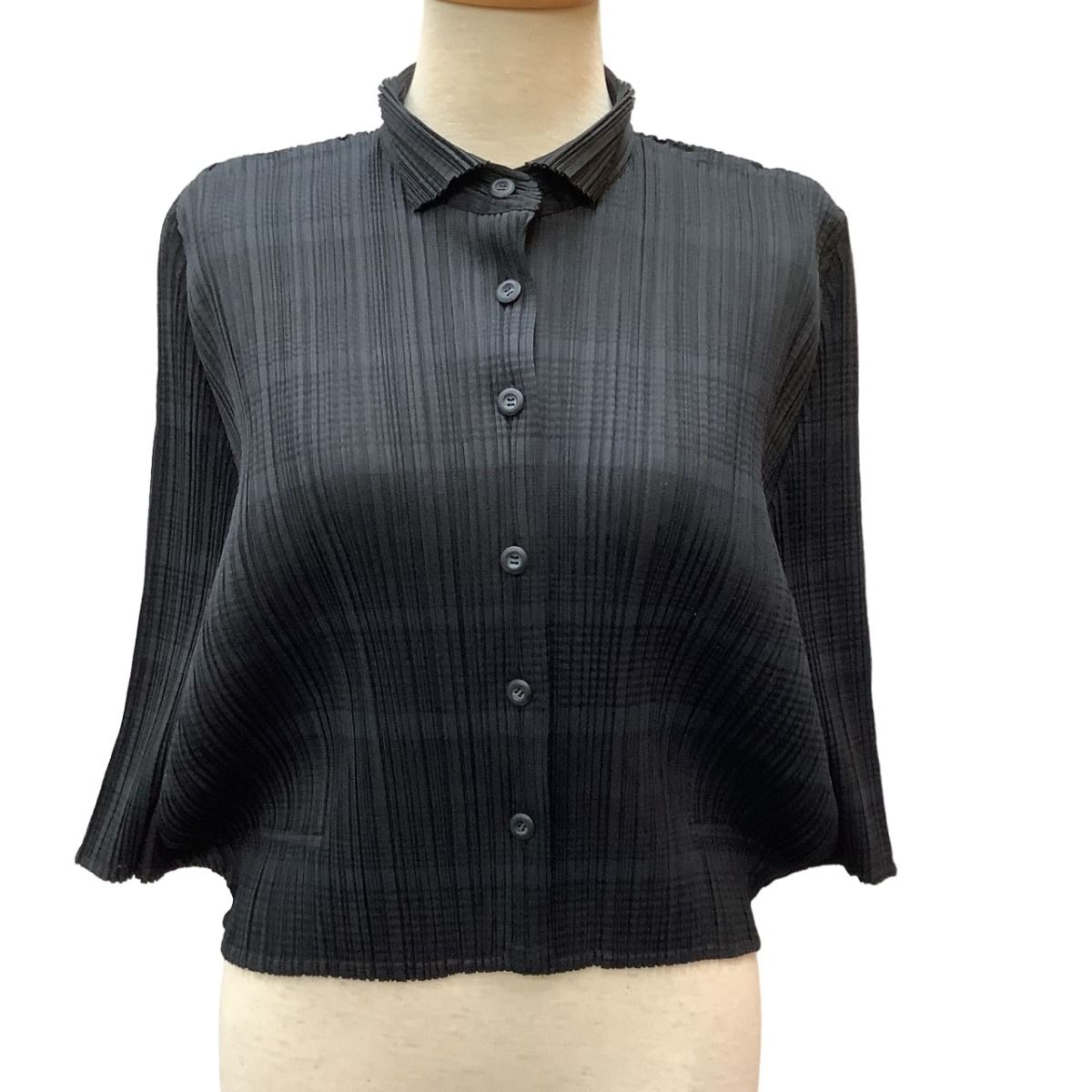 ISSEY MIYAKE 変形ボレロ【美品】【春〜秋】【ポリエステル製】 PLEATS PLEASE ISSEY MIYAKE（ボレロ）のフリマアイテム一覧