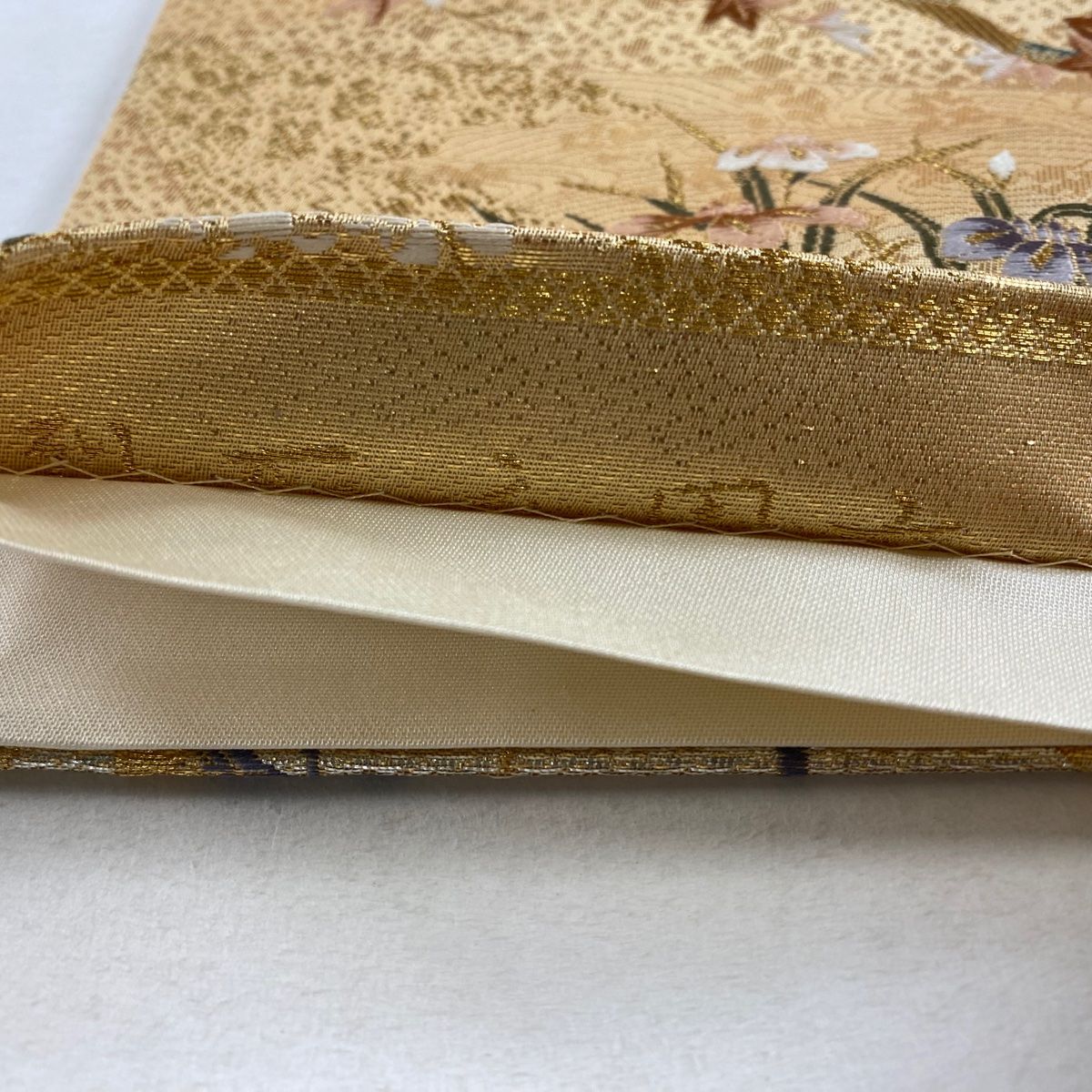 正絹　夏の六通袋帯【花　水流】No2786 袋帯 美品 秀品 草花 流水 箔 ベージュ 六通 正絹 【中古