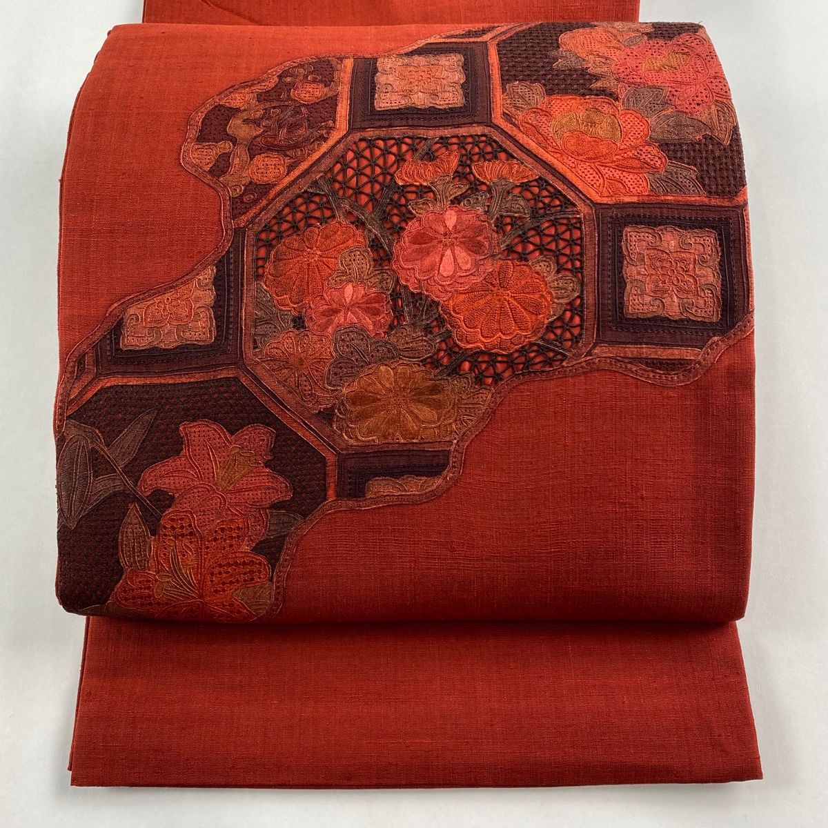 袋名古屋帯 秀品 蜀江文 草花 刺繍 赤 正絹